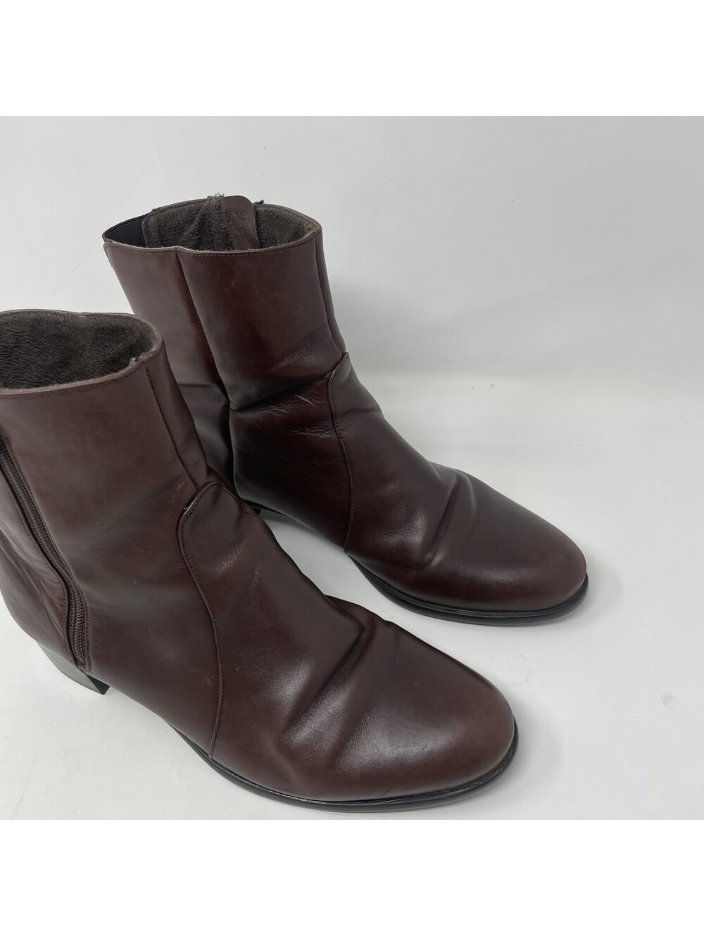 Munro American Women's Brown Leather Zip  Booties US 9